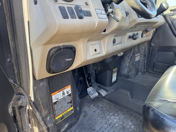 2021 John Deere XUV 835R ATV