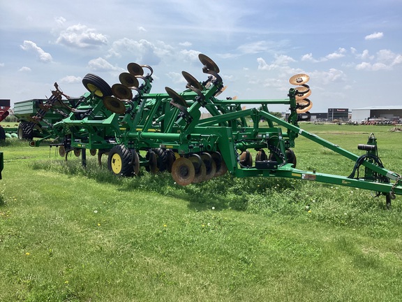 2021 John Deere 2730 Disk Ripper