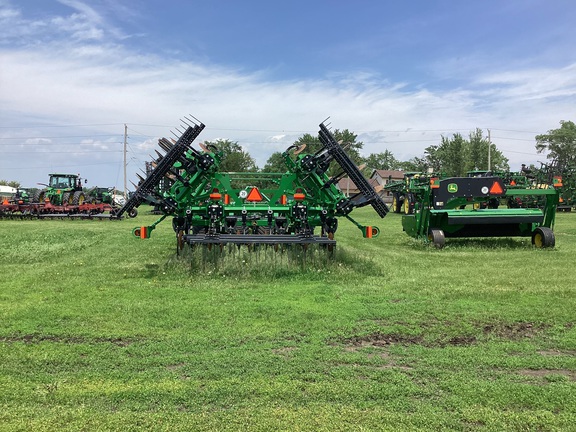 2021 John Deere 2730 Disk Ripper