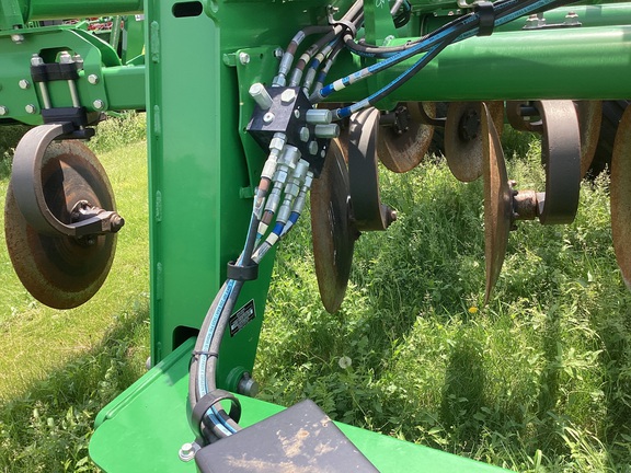 2021 John Deere 2730 Disk Ripper