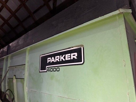 Parker 4000 Gravity Box