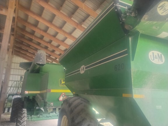 J&M 620 Grain Cart