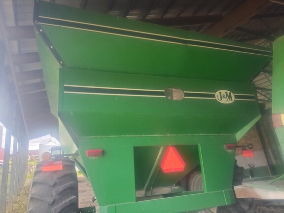 J&M 620 Grain Cart