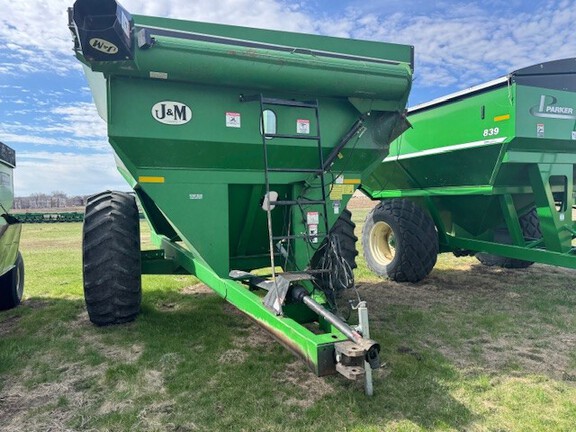 J&M 620 Grain Cart