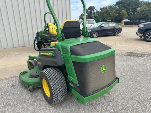 2022 John Deere Z997R Mower/Zero Turn