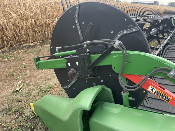 2017 John Deere 645FD Header Combine