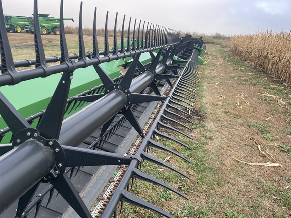 2017 John Deere 645FD Header Combine