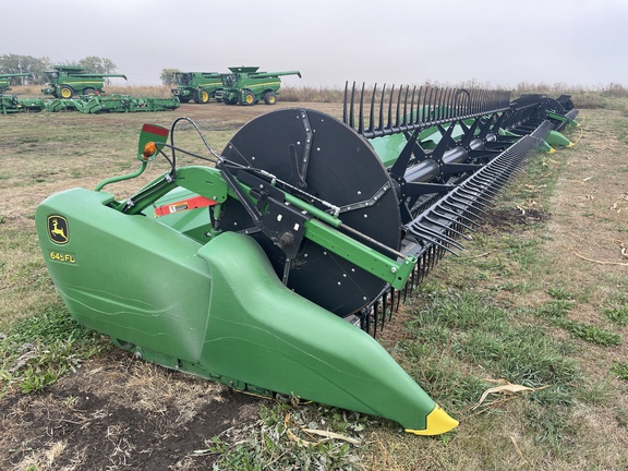 2017 John Deere 645FD Header Combine