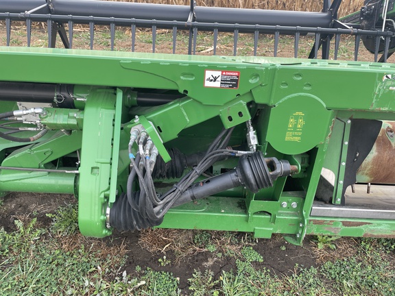 2017 John Deere 645FD Header Combine