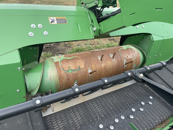 2017 John Deere 645FD Header Combine