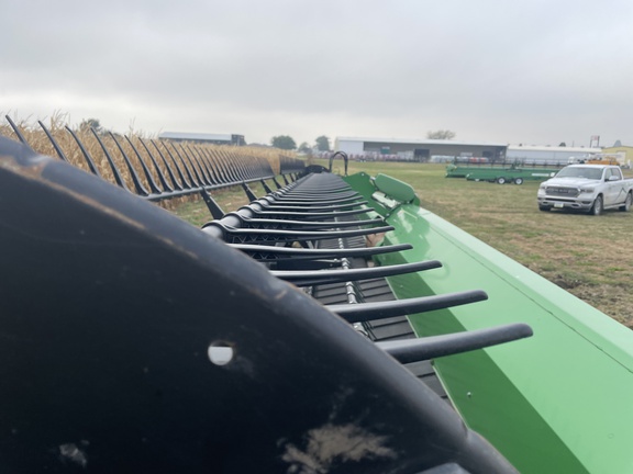 2017 John Deere 645FD Header Combine
