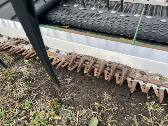 2017 John Deere 645FD Header Combine