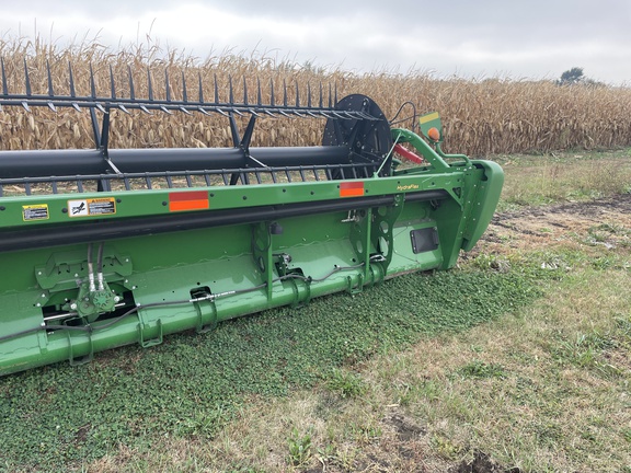 2017 John Deere 645FD Header Combine