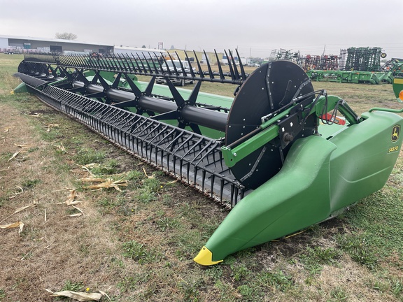 2017 John Deere 645FD Header Combine