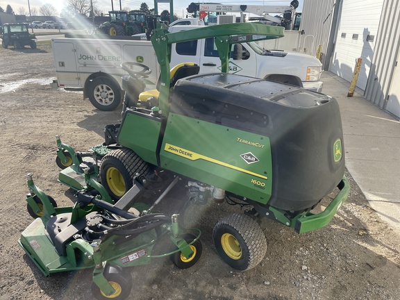 2023 John Deere 1600 Series III Mower/Front Deck