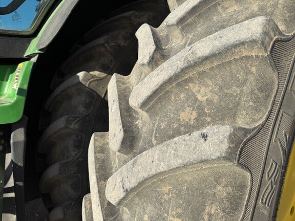 2011 John Deere 8360R Tractor