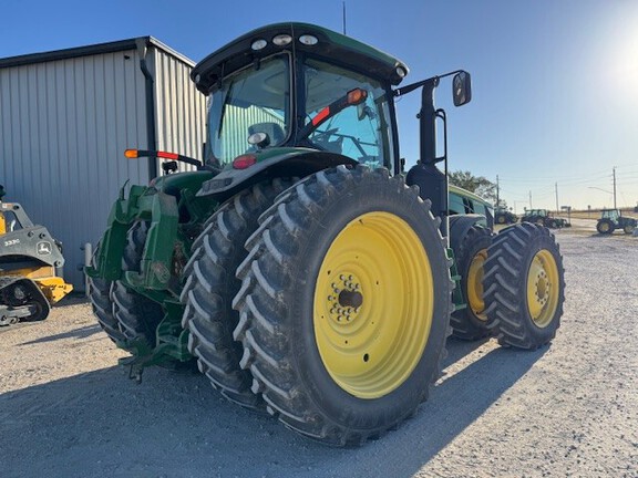 2011 John Deere 8360R Tractor