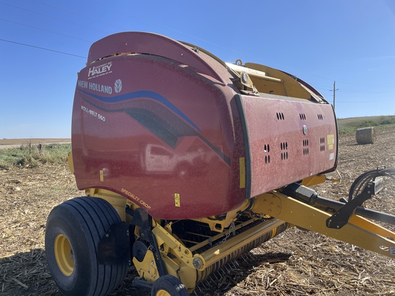 2022 New Holland Rollbelt 560 Baler/Round