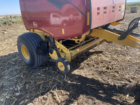 2022 New Holland Rollbelt 560 Baler/Round