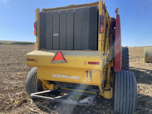 2022 New Holland Rollbelt 560 Baler/Round