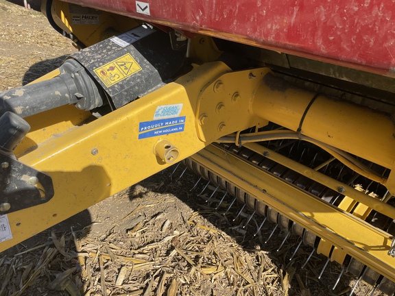 2022 New Holland Rollbelt 560 Baler/Round