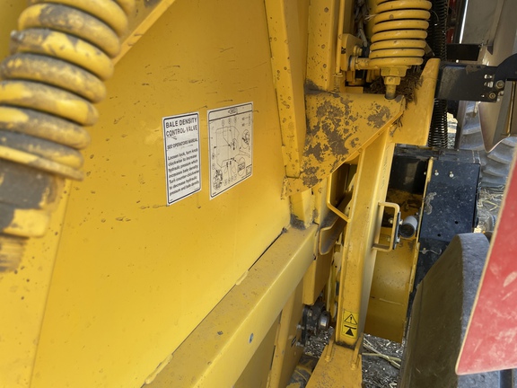 2022 New Holland Rollbelt 560 Baler/Round