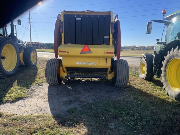 2022 New Holland Rollbelt 560 Baler/Round