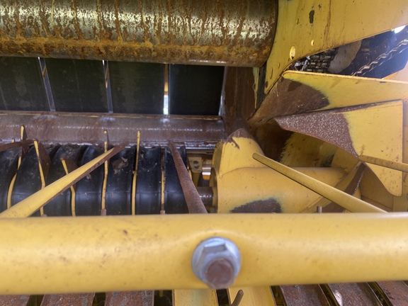 2022 New Holland Rollbelt 560 Baler/Round