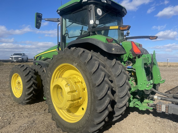 2023 John Deere 8R 370 Tractor