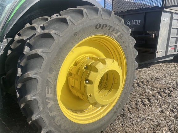 2023 John Deere 8R 370 Tractor