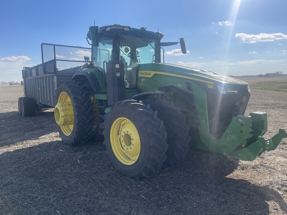 2023 John Deere 8R 370 Tractor