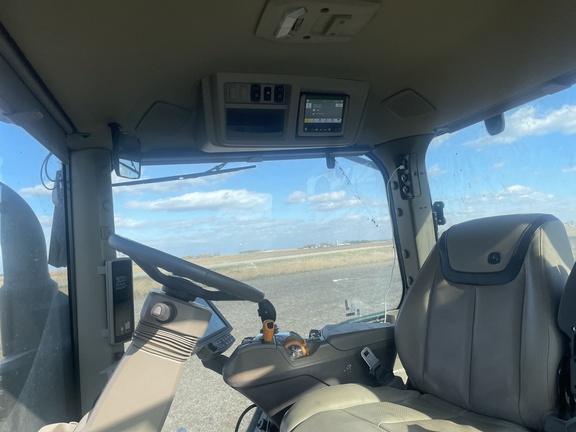 2023 John Deere 8R 370 Tractor