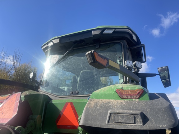 2023 John Deere 8R 370 Tractor