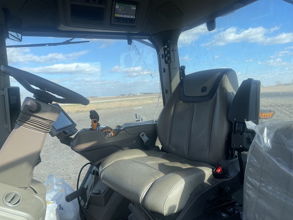 2023 John Deere 8R 370 Tractor