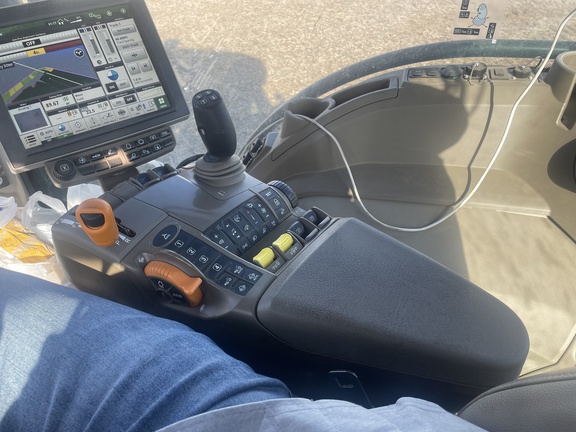 2023 John Deere 8R 370 Tractor