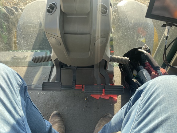 2023 John Deere 8R 410 Tractor