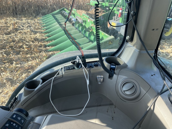 2023 John Deere 8R 410 Tractor