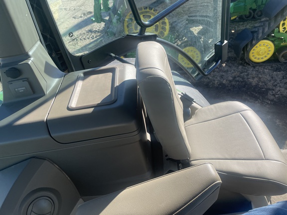 2023 John Deere 8R 410 Tractor