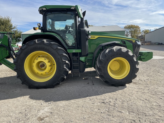 2022 John Deere 8R 410 Tractor