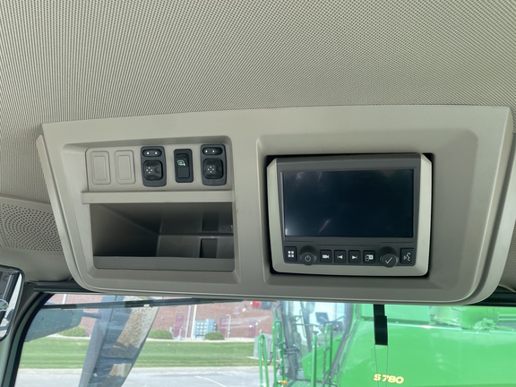 2022 John Deere 8R 410 Tractor