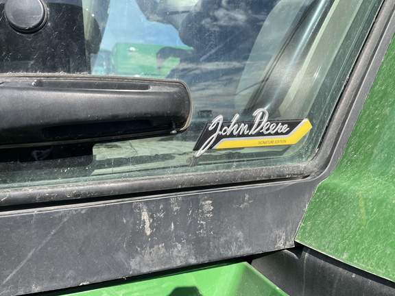 2022 John Deere 8R 410 Tractor