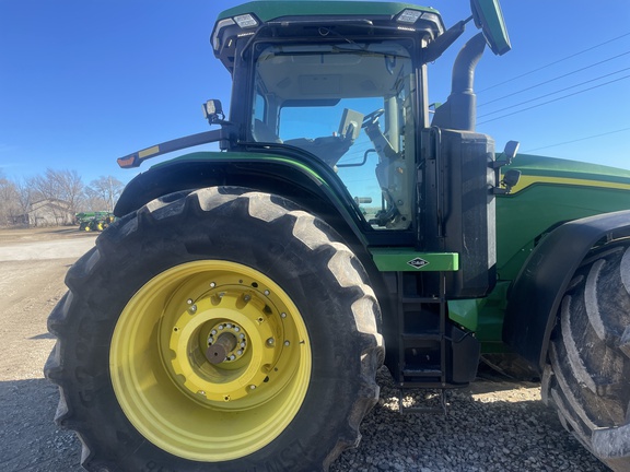 2022 John Deere 8R 410 Tractor