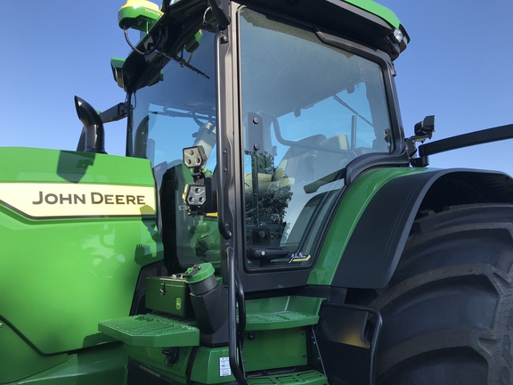 2023 John Deere 8R 410 Tractor