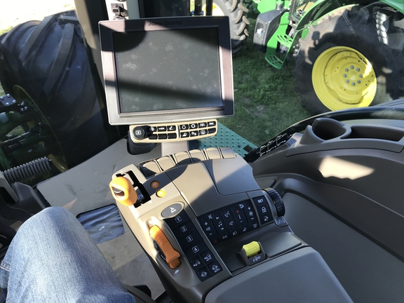 2023 John Deere 8R 410 Tractor