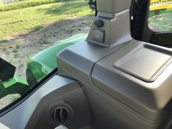 2023 John Deere 8R 410 Tractor