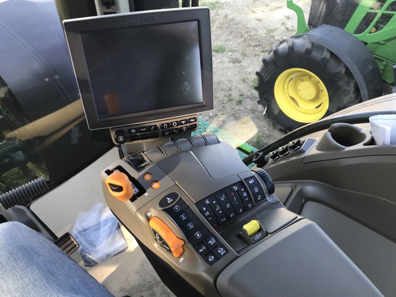 2023 John Deere 8R 410 Tractor