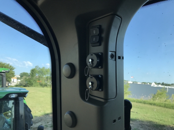 2023 John Deere 8R 410 Tractor