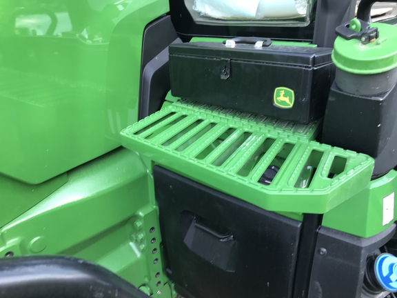 2023 John Deere 8R 410 Tractor