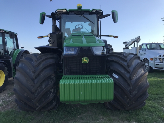 2023 John Deere 8R 410 Tractor