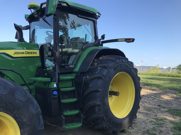 2023 John Deere 8R 410 Tractor
